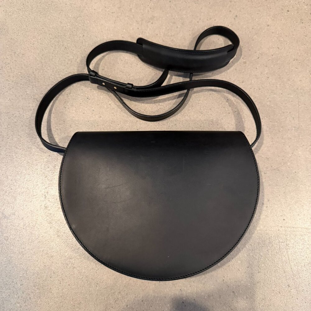 PB 0110 Leather Crossbody bag - Picture 2 of 3